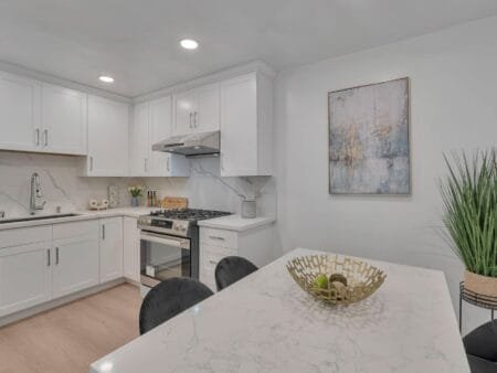 679-681 Pinto Drive, San Jose, California Căn hộ 679-681 Pinto Drive, San Jose, California 95111_nhamycali.com