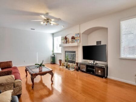 Căn hộ 9533 Lady Slipper Place, Elk Grove, California 95624_nhamycali.com