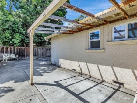2150 Francis Avenue Santa Clar Ca 95051 28