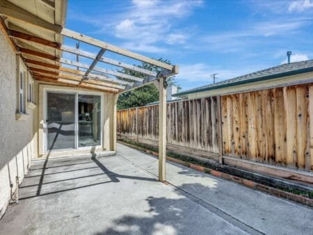 2150 Francis Avenue Santa Clar Ca 95051 29