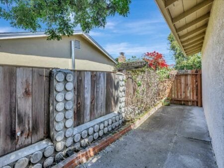 2150 Francis Avenue Santa Clar Ca 95051 30