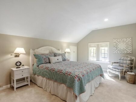 843 Hartford Ave San Jose CA 95125 24