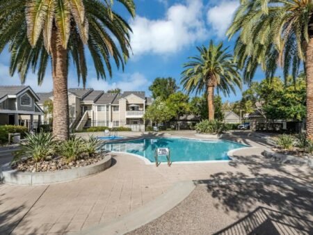 5928 Bridgeport Lake Way San Jose CA 95123 23