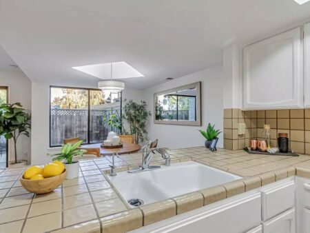 1138 CherryviewLn San Jose CA 95118 9