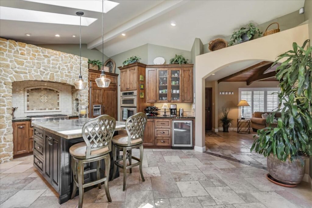 Nhà cao cấp Willow Glen 5PN đầy quyến rũ, gần Willow Street Park | Shelton Way, San Jose Nhà cao cấp Willow Glen 5 PN đầy quyến rũ, gần Willow Street Park Shelton Way, San Jose.jpg