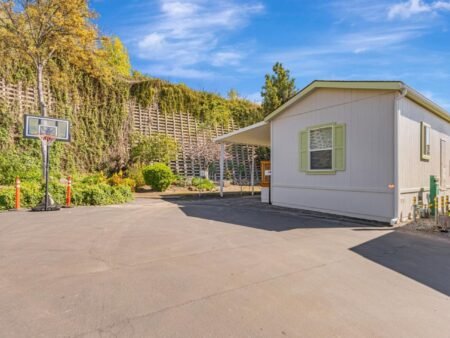 Mobile Home Walnut Park moi xay GOLDEN WEST Monterey Hwy CA 95111 1