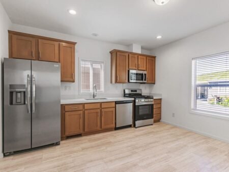 Mobile Home Walnut Park moi xay GOLDEN WEST Monterey Hwy CA 9511 2