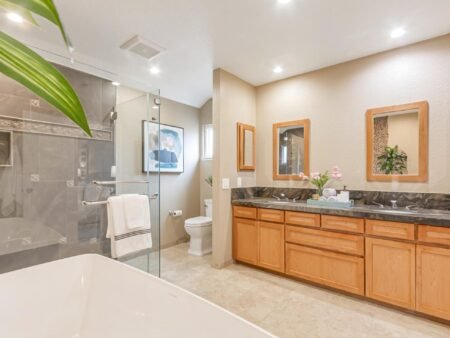 1810 McCluhan Way San Jose CA 95132 20