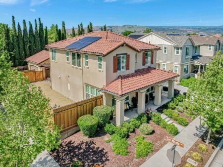 195 Peral Avenue Morgan Hill California 95037 55