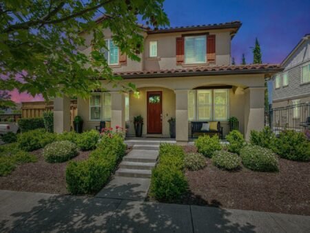 195 Peral Avenue Morgan Hill California 95037 69