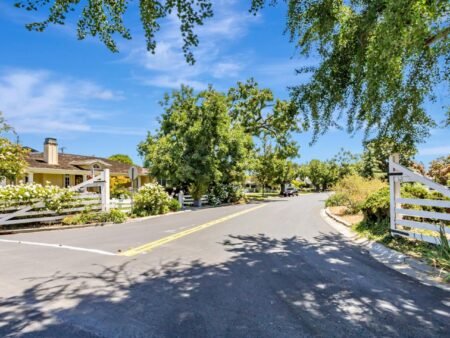 2447 Cottle Avenue San Jose CA 95125 303