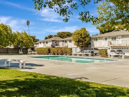 1359 Shawn Drive San Jose Ca 95118 64