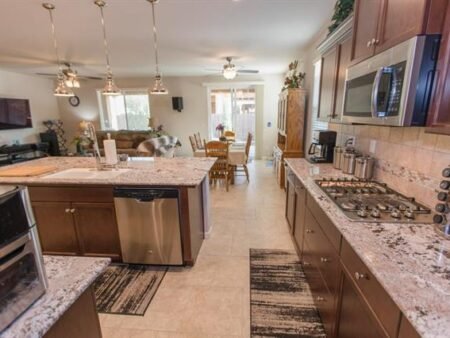 3776 Saginaw Ave Clovis CA 93619 12