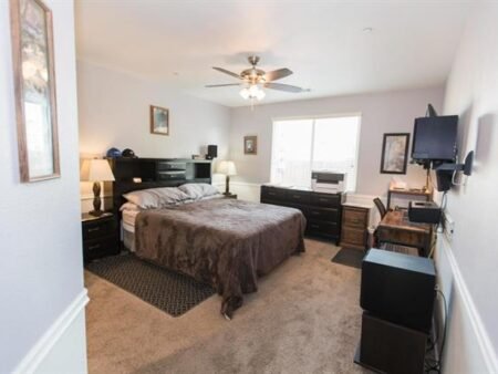 3776 Saginaw Ave Clovis CA 93619 18