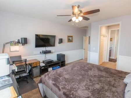 3776 Saginaw Ave Clovis CA 93619 19