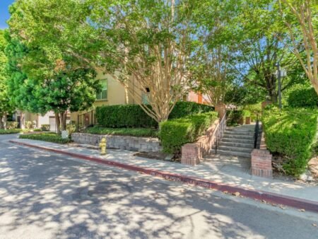 869 Georgetown Place San Jose CA 95126 44