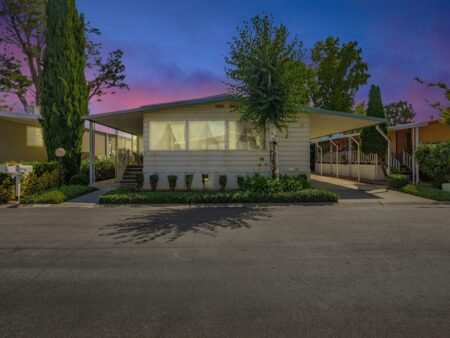 Mobile home đẹp Gần Pruneyard, Đắc Địa, Sân Vườn & Hồ Bơi | Quail Hollow Dr, CA 95128