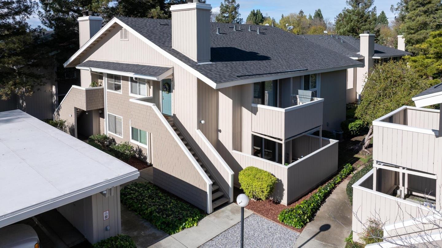 Căn hộ 2PN Tiện Nghi Blossom Valley, Hồ Bơi, Patio Riêng | 5512 Sean Circle, San Jose, CA 95123