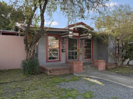 Nhà Vintage 3PN Đắc Địa Gần SJSU, Zoning RM, Lô Đất Rộng | 763 S 11th St, CA 95112 763 S 11Th Street San Jose California 95112 52