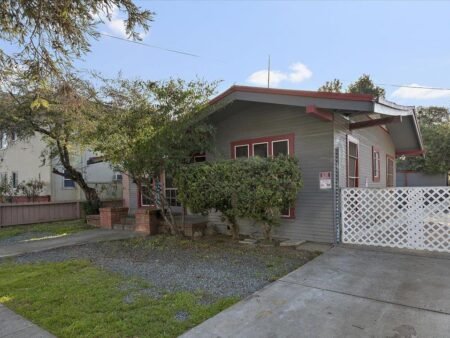 Nhà Vintage 3PN Đắc Địa Gần SJSU, Zoning RM, Lô Đất Rộng | 763 S 11th St, CA 95112 763 S 11Th Street San Jose California 95112 53