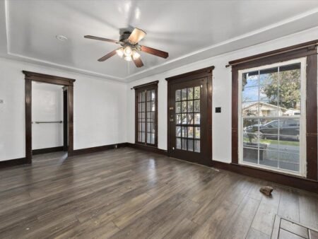 Nhà Vintage 3PN Đắc Địa Gần SJSU, Zoning RM, Lô Đất Rộng | 763 S 11th St, CA 95112 763 S 11Th Street San Jose California 95112 56