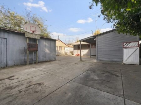 Nhà Vintage 3PN Đắc Địa Gần SJSU, Zoning RM, Lô Đất Rộng | 763 S 11th St, CA 95112 763 S 11Th Street San Jose California 95112 70