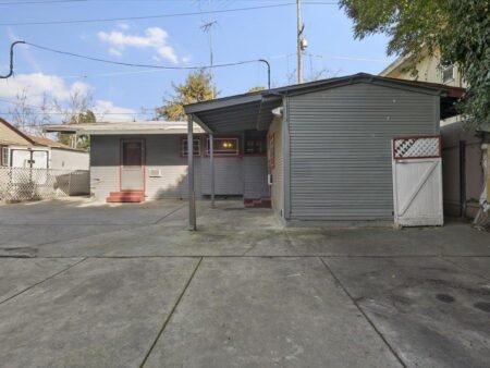 Nhà Vintage 3PN Đắc Địa Gần SJSU, Zoning RM, Lô Đất Rộng | 763 S 11th St, CA 95112 763 S 11Th Street San Jose California 95112 72