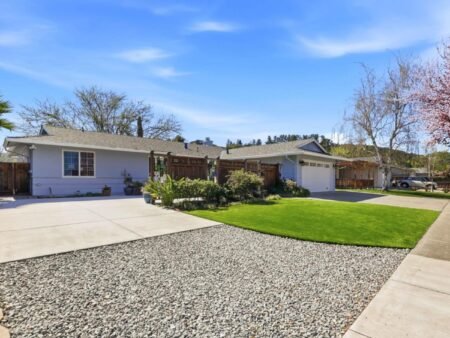 1392 Mantelli DriveGilroy CA 95020 46
