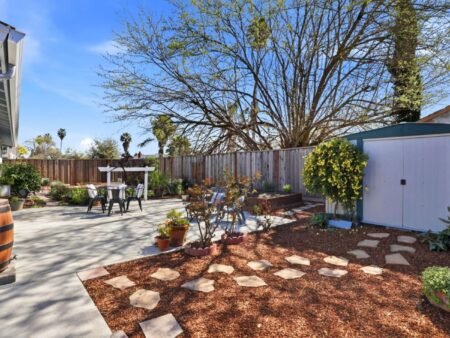 1392 Mantelli DriveGilroy CA 95020 62