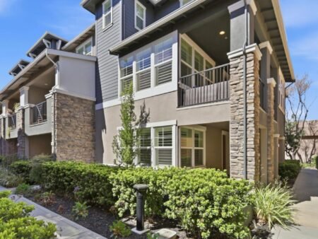 4BR Modern Townhouse in Willow Glen - Prime Location Near Top Schools | 1658 North Pole Place #1, San Jose, CA 95124