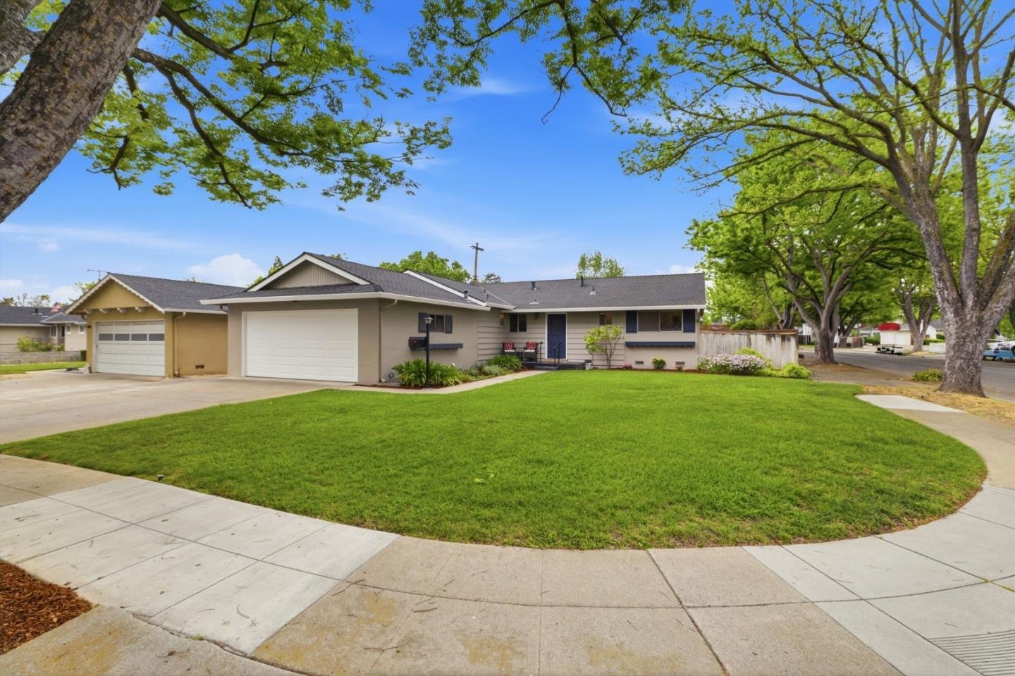 Nhà Trệt Đẹp Cambrian Đắc Địa, Sân Rộng, Trường Tốt | 1544 Willowgate Dr, San Jose 95118