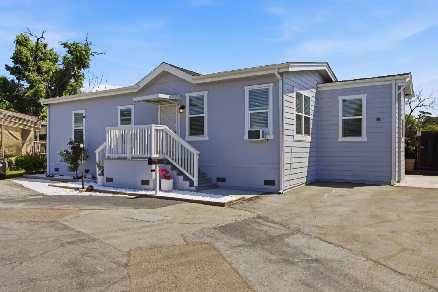 Mobile home San Jose đẹp 3PN, hồ bơi, đắc địa gần BART | 1350 Oakland Rd #34, CA 95112