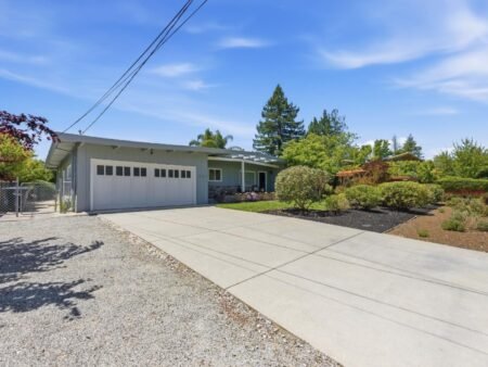 Nhà Ranch 3PN Ladera Cao Cấp, View đẹp, Trường Top | 221 W Floresta Way, CA 94028 221W Floresta WayPortola Valley CA9402 60