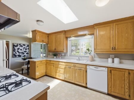Nhà Ranch 3PN Ladera Cao Cấp, View đẹp, Trường Top | 221 W Floresta Way, CA 94028 221W Floresta WayPortola Valley CA9402 67