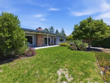 Nhà Ranch 3PN Ladera Cao Cấp, View đẹp, Trường Top | 221 W Floresta Way, CA 94028 221W Floresta WayPortola Valley CA9402 85