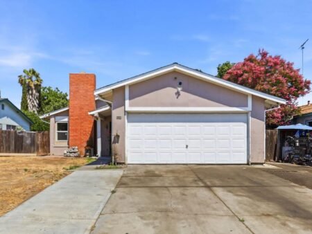 Nhà đẹp 3PN East San Jose, sân rộng, đắc địa | 1575 Denali Way, San Jose, CA 95122