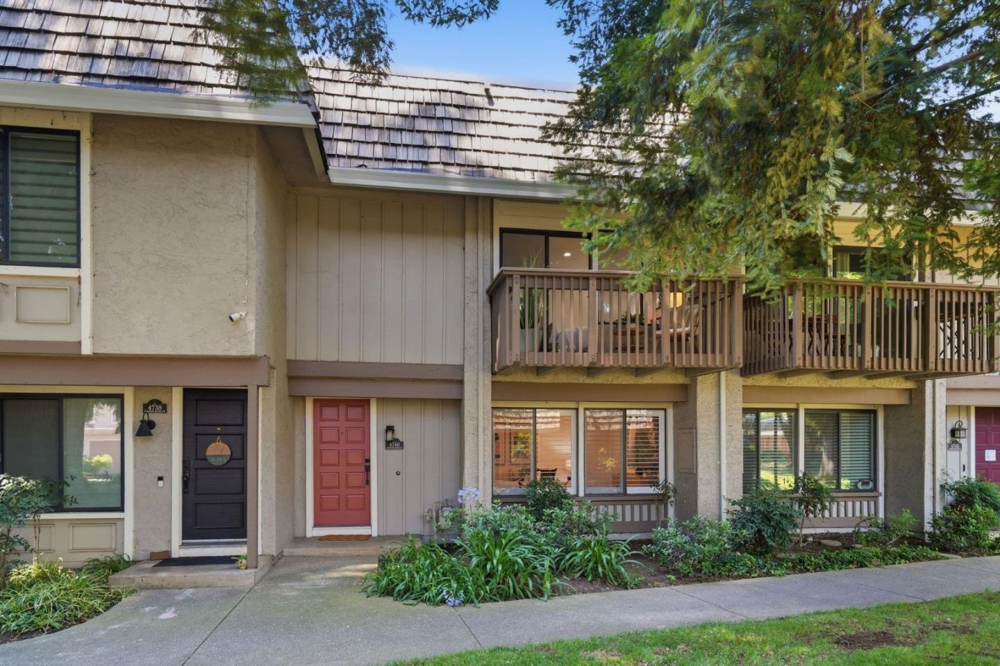Nhà 3PN Blossom Valley Đắc Địa Gần Santa Teresa Foothills | 4740 Canyon River Ct, San Jose CA 95136