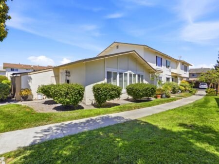Townhouse 2PN Blossom Valley đắc địa, gần VTA, Oakridge | 5532 Don Octavio Ct, CA 95123 5532 Don Octavio Court San Jose Ca 95123 68