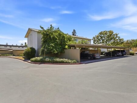 Townhouse 2PN Blossom Valley đắc địa, gần VTA, Oakridge | 5532 Don Octavio Ct, CA 95123 5532 Don Octavio Court San Jose Ca 95123 88