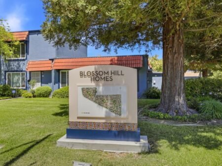 Townhouse 2PN Blossom Valley đắc địa, gần VTA, Oakridge | 5532 Don Octavio Ct, CA 95123 5532 Don Octavio Court San Jose Ca 95123 95