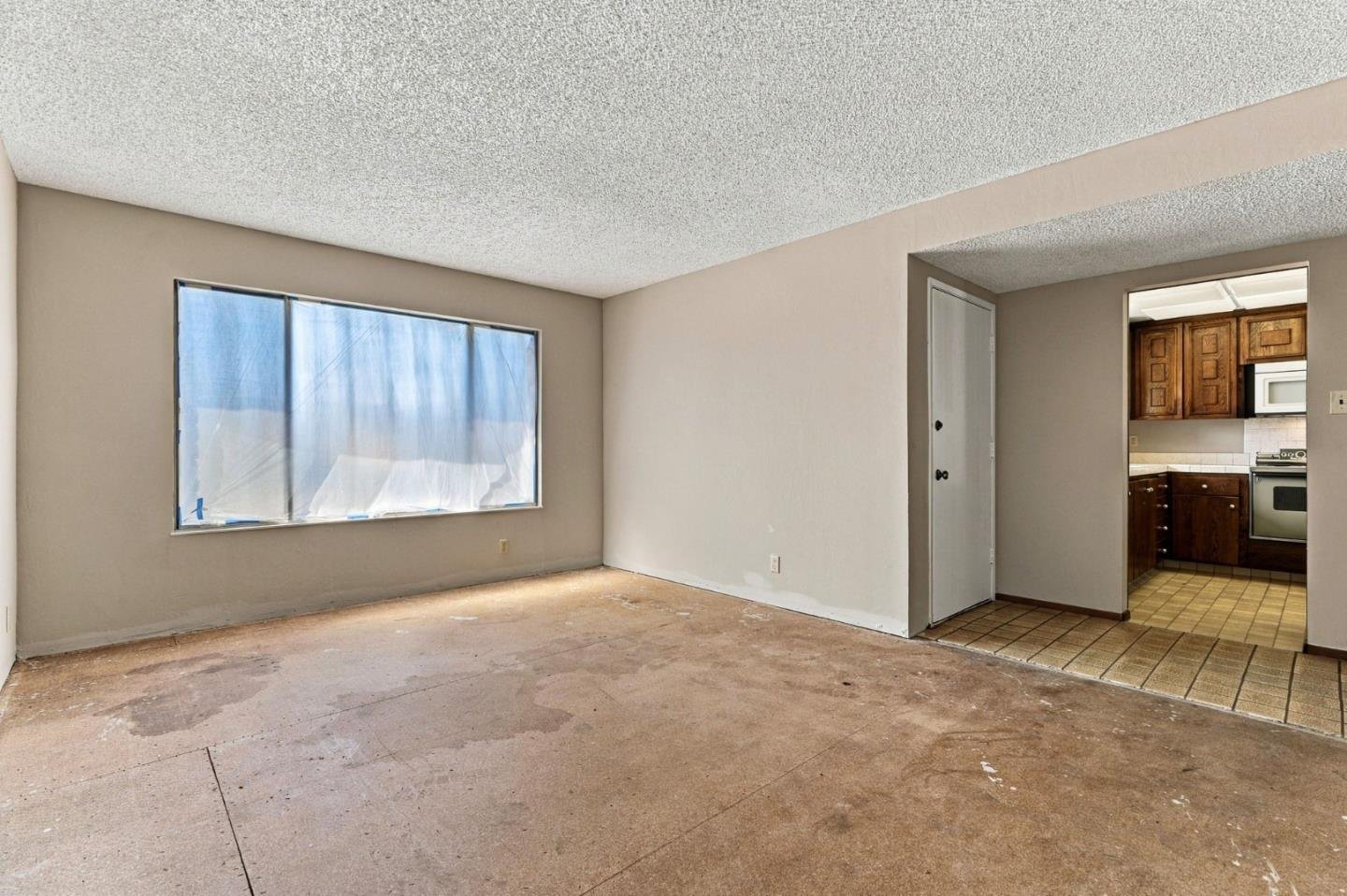Nhà 4PN Berryessa đắc địa, hồ bơi, gần trường tốt | 1512 Queens Crossing Dr, CA 95132 1512 Queens Crossing Drive, San Jose, CA 95132 - ảnh số 6 trong album nguồn