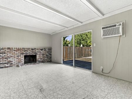 Nhà 4PN Berryessa đắc địa, hồ bơi, gần trường tốt | 1512 Queens Crossing Dr, CA 95132 1512 Queens Crossing Drive, San Jose, CA 95132 - ảnh số 8 trong album nguồn
