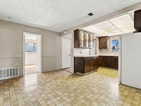 Nhà 4PN Berryessa đắc địa, hồ bơi, gần trường tốt | 1512 Queens Crossing Dr, CA 95132 1512 Queens Crossing Drive, San Jose, CA 95132 - ảnh số 18 trong album nguồn