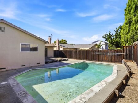 Nhà 4PN Berryessa đắc địa, hồ bơi, gần trường tốt | 1512 Queens Crossing Dr, CA 95132 1512 Queens Crossing Drive, San Jose, CA 95132 - ảnh số 35 trong album nguồn