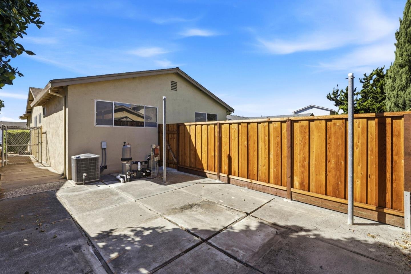 Nhà 4PN Berryessa đắc địa, hồ bơi, gần trường tốt | 1512 Queens Crossing Dr, CA 95132 1512 Queens Crossing Drive, San Jose, CA 95132 - ảnh số 39 trong album nguồn