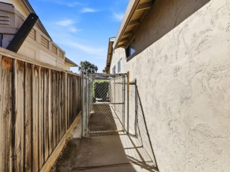 Nhà 4PN Berryessa đắc địa, hồ bơi, gần trường tốt | 1512 Queens Crossing Dr, CA 95132 1512 Queens Crossing Drive, San Jose, CA 95132 - ảnh số 40 trong album nguồn