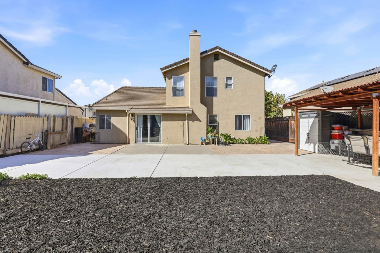 Nhà biệt lập 4PN Hollister, gần công viên, tiện mua sắm | 201 Le Chateau Drive, CA 95023 201 Le Chateau Drive, Hollister, CA 95023 - ảnh số 22 trong album nguồn