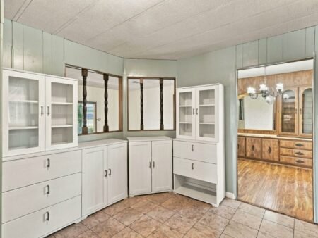 Nhà rộng 2PN Woodbridge 55+, gần Eastridge, đắc địa | 3040 Oakbridge Dr, CA 95121 3040 Oakbridge Dr 3040 San Jose CA 95121 11