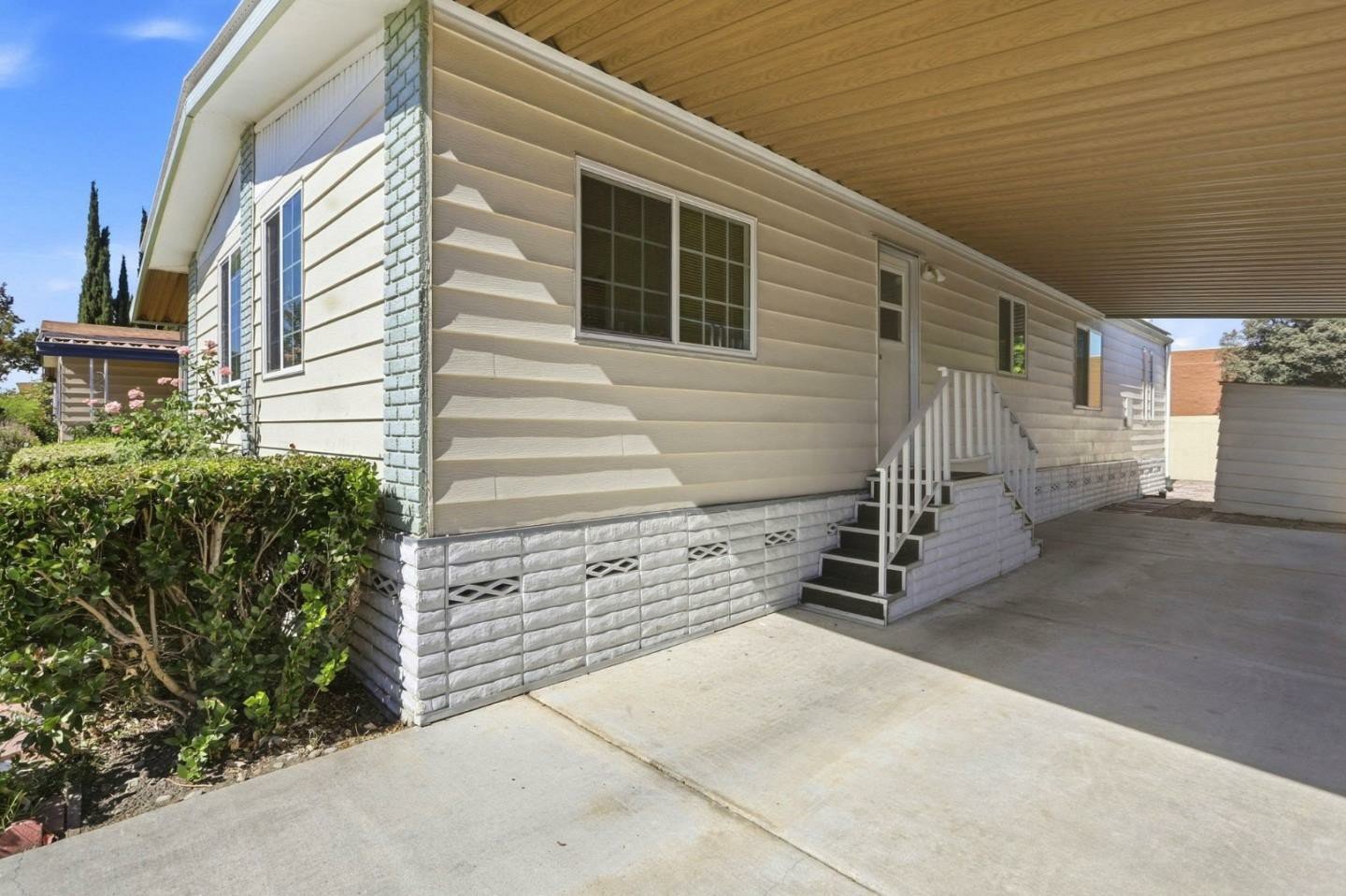 Nhà rộng 2PN Woodbridge 55+, gần Eastridge, đắc địa | 3040 Oakbridge Dr, CA 95121 Nhà rộng 2PN Woodbridge 55+, gần Eastridge, đắc địa | 3040 Oakbridge Dr, CA 95121