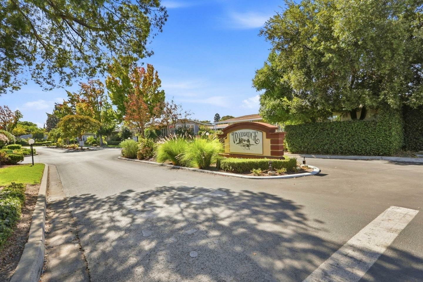 Nhà rộng 2PN Woodbridge 55+, gần Eastridge, đắc địa | 3040 Oakbridge Dr, CA 95121 Nhà rộng 2PN Woodbridge 55+, gần Eastridge, đắc địa | 3040 Oakbridge Dr, CA 95121